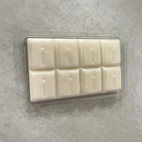 DW Home Birthday Cake Scented Wax Melts 3 Packs of 8 Melts New - Picture 3 of 3